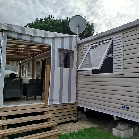 Mobile Entre Lac Et Foret База отдыха Gastes