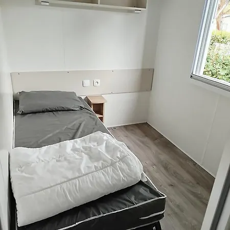 Mobile Entre Lac Et Foret База отдыха Gastes